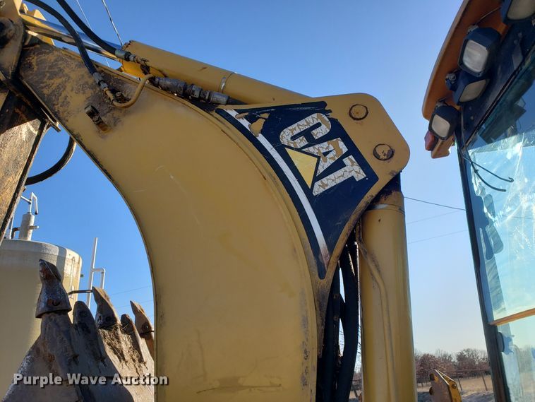 image for item GB9598 2002 Caterpillar 420D backhoe