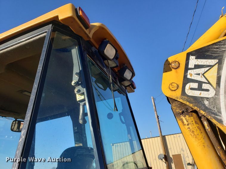 image for item GB9598 2002 Caterpillar 420D backhoe