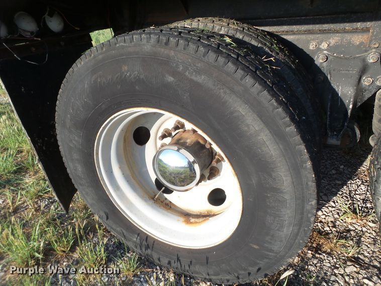 image for item GC9038 1996 Freightliner FLD dump truck