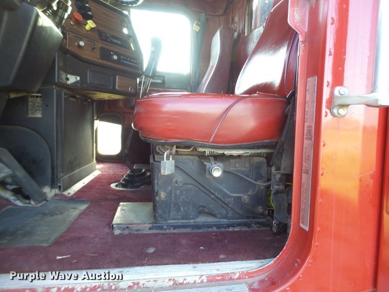 image for item GC9038 1996 Freightliner FLD dump truck