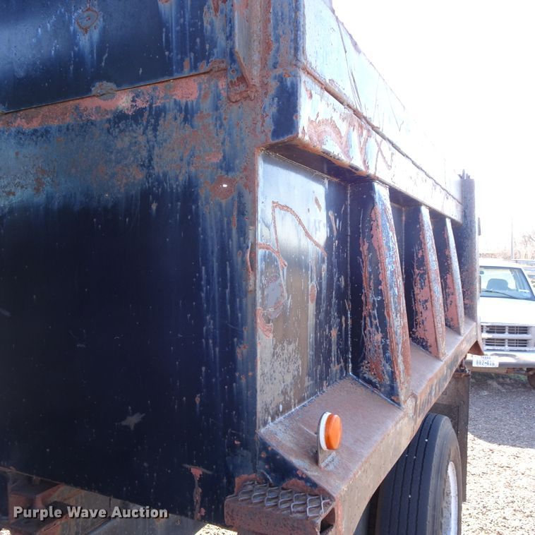 image for item GC9140 1990 Chevrolet Kodiak C50 dump truck
