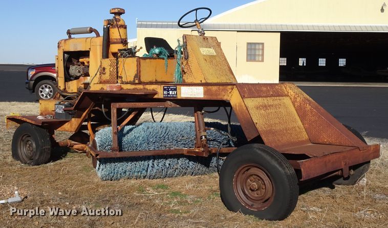 image for item GC9141 Rosco Hydra Sweep BH7 broom