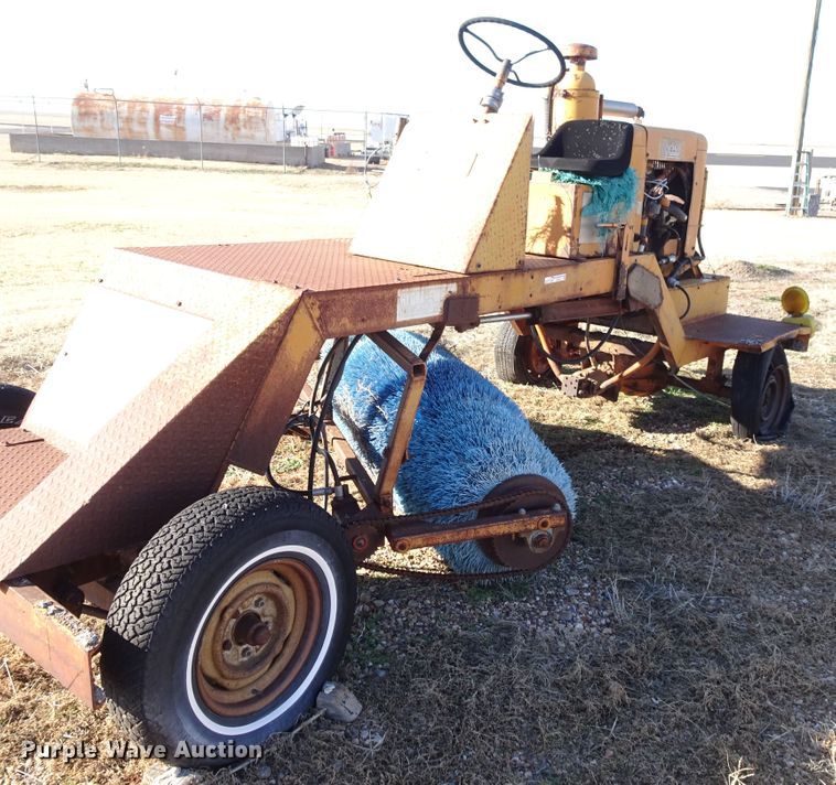 image for item GC9141 Rosco Hydra Sweep BH7 broom