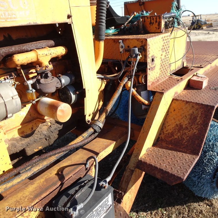 image for item GC9141 Rosco Hydra Sweep BH7 broom