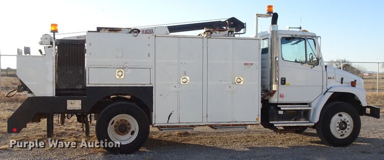 image for item GC9142 2003 Freightliner FL70 service truck with crane