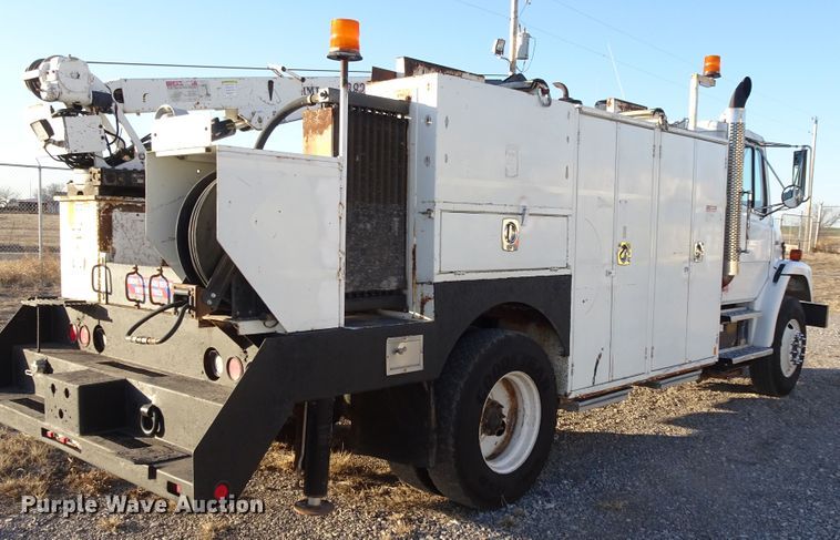 image for item GC9142 2003 Freightliner FL70 service truck with crane