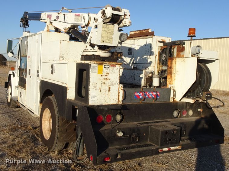 image for item GC9142 2003 Freightliner FL70 service truck with crane