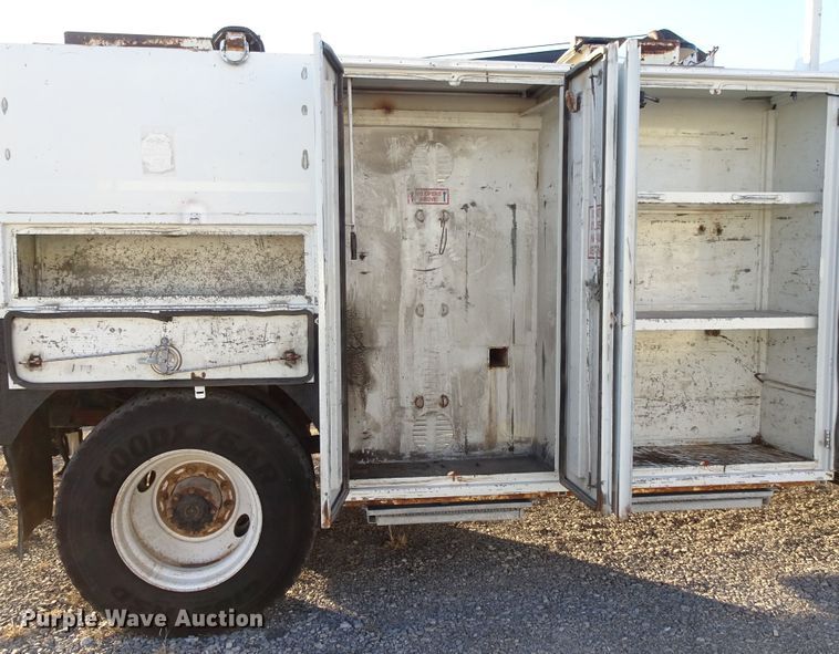 image for item GC9142 2003 Freightliner FL70 service truck with crane