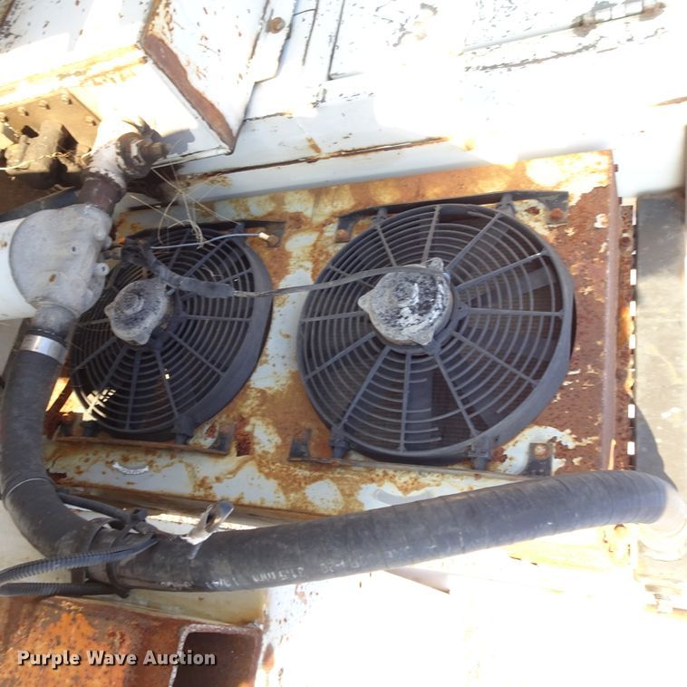 image for item GC9142 2003 Freightliner FL70 service truck with crane