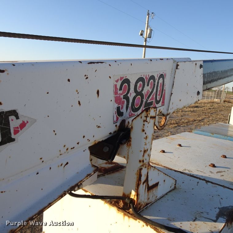 image for item GC9142 2003 Freightliner FL70 service truck with crane