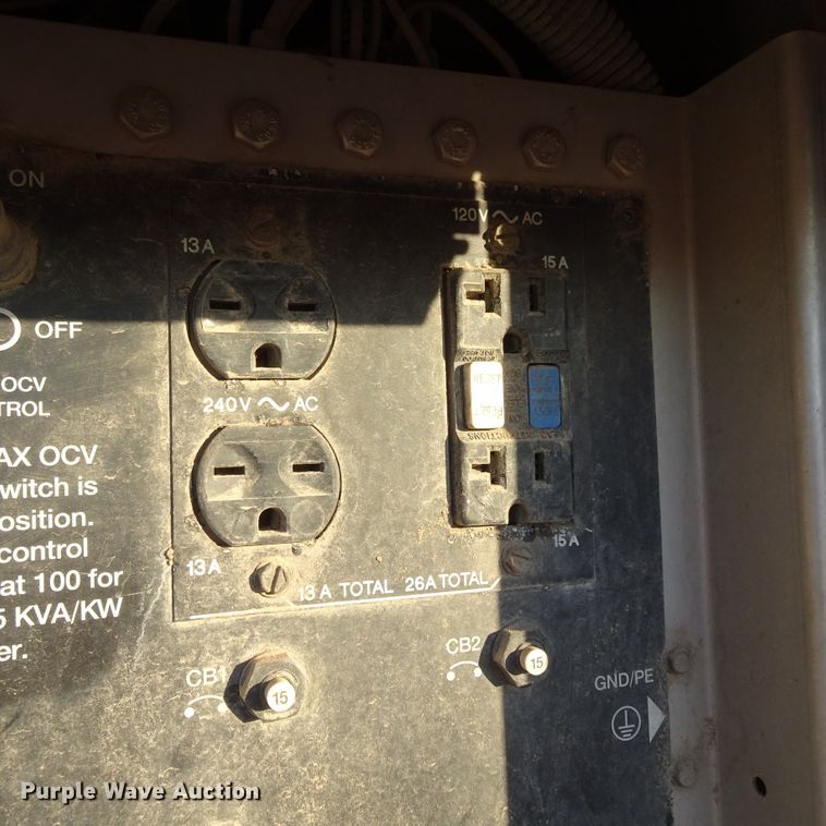 image for item GC9142 2003 Freightliner FL70 service truck with crane