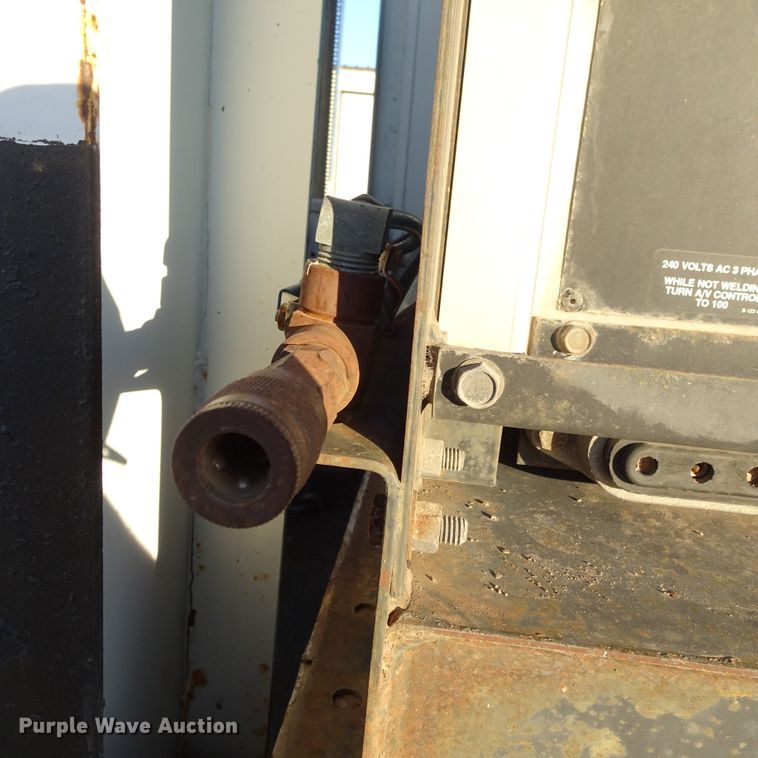 image for item GC9142 2003 Freightliner FL70 service truck with crane