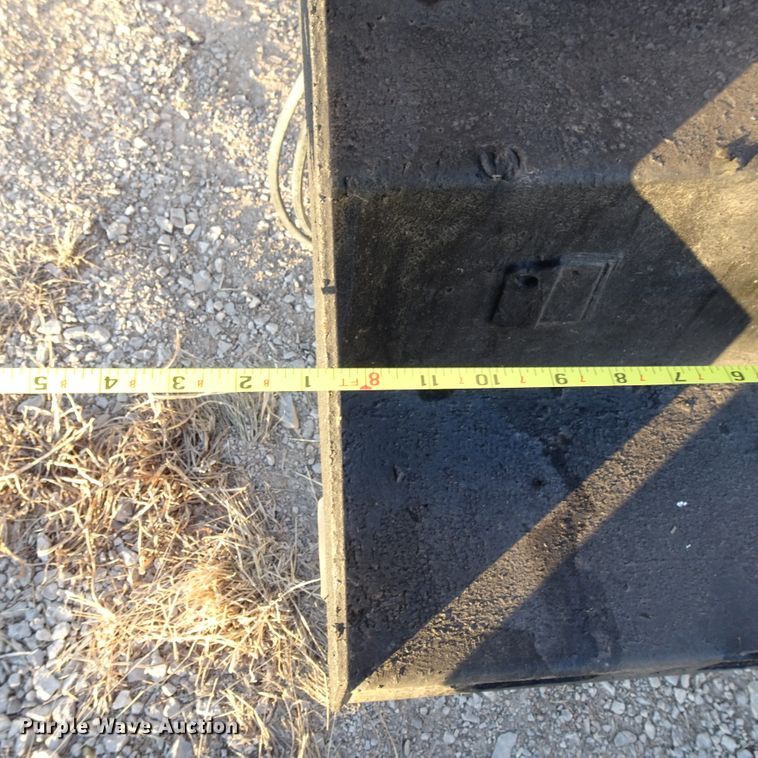 image for item GC9142 2003 Freightliner FL70 service truck with crane