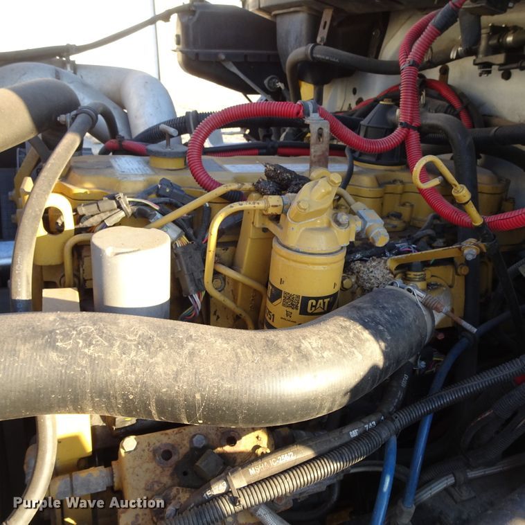 image for item GC9142 2003 Freightliner FL70 service truck with crane