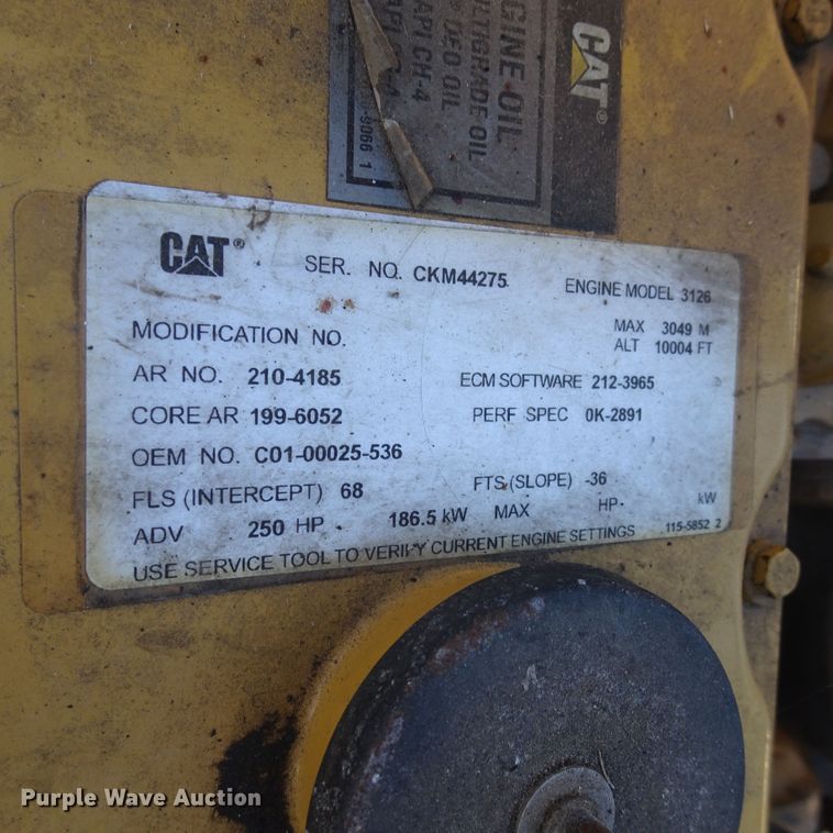 image for item GC9142 2003 Freightliner FL70 service truck with crane