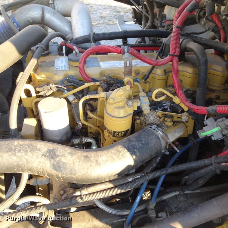 image for item GC9142 2003 Freightliner FL70 service truck with crane