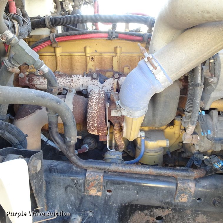 image for item GC9142 2003 Freightliner FL70 service truck with crane