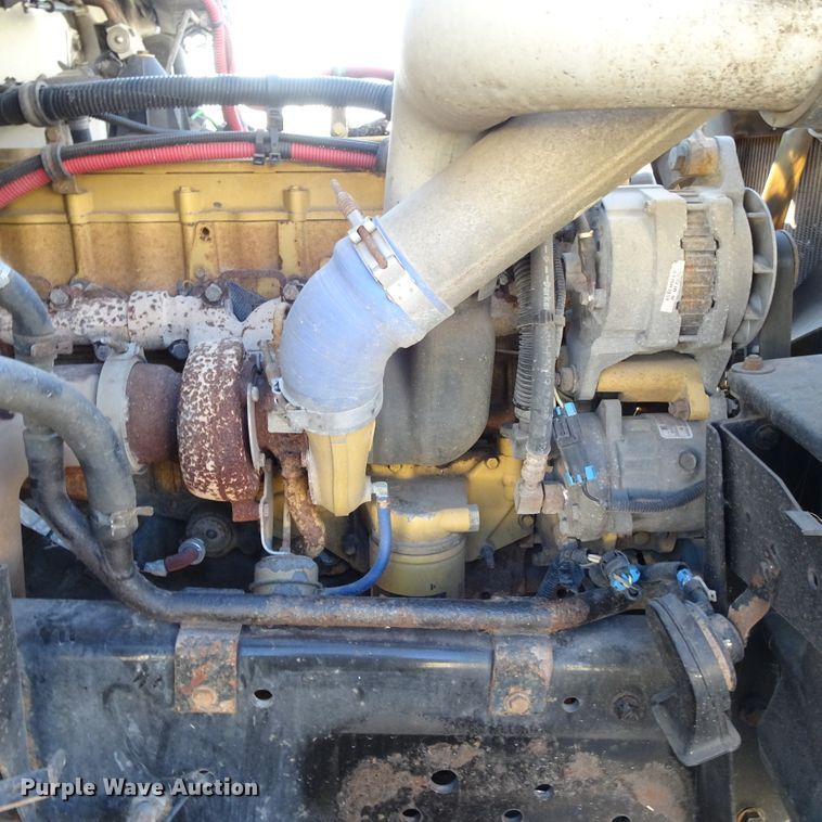 image for item GC9142 2003 Freightliner FL70 service truck with crane