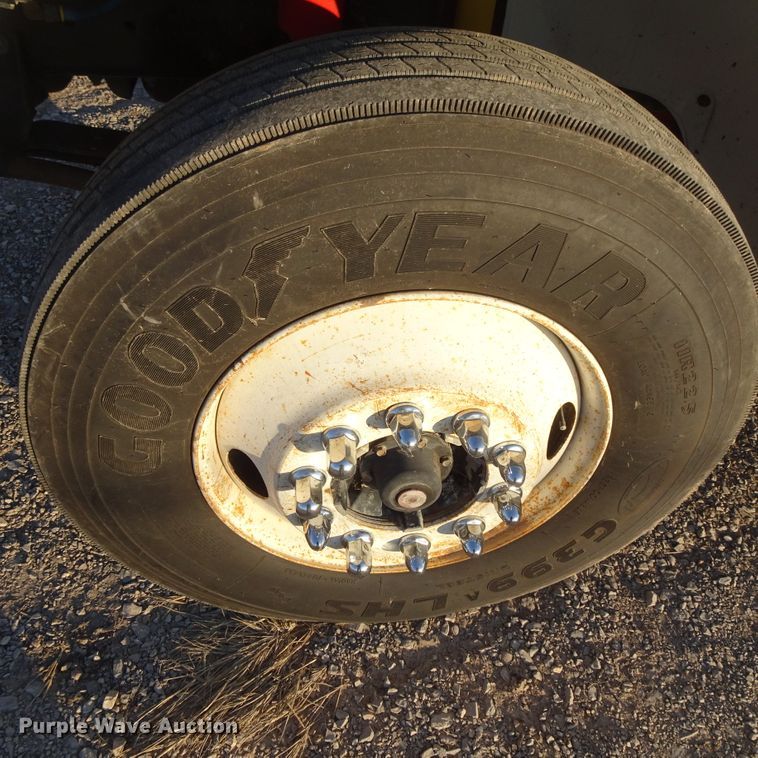 image for item GC9142 2003 Freightliner FL70 service truck with crane