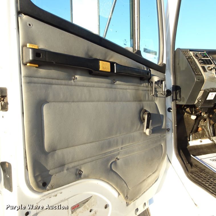 image for item GC9142 2003 Freightliner FL70 service truck with crane