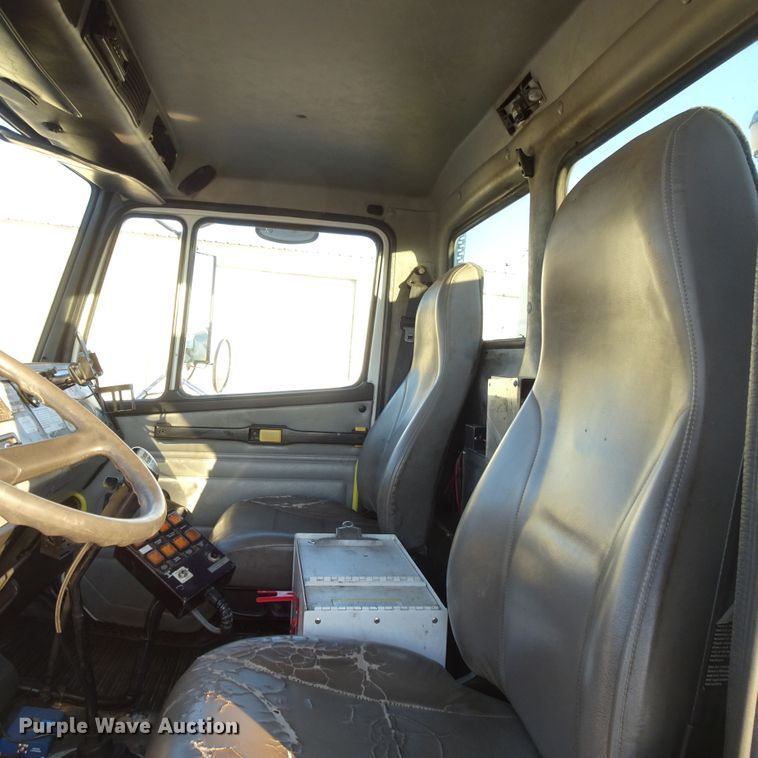 image for item GC9142 2003 Freightliner FL70 service truck with crane