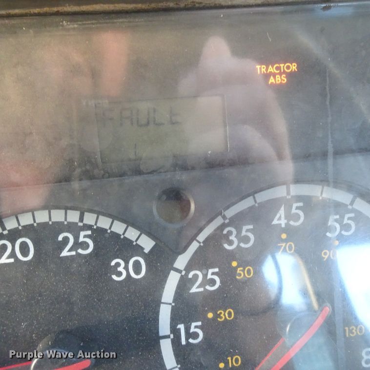 image for item GC9142 2003 Freightliner FL70 service truck with crane