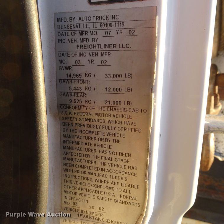 image for item GC9142 2003 Freightliner FL70 service truck with crane