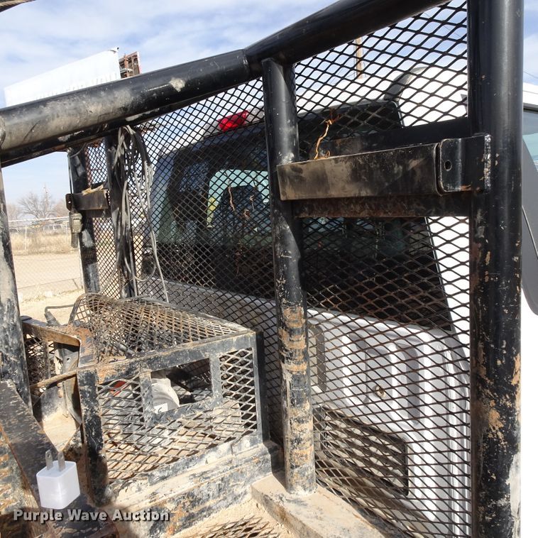 image for item GC9147 2017 Ford F550 flatbed truck