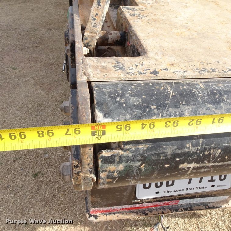 image for item GC9147 2017 Ford F550 flatbed truck