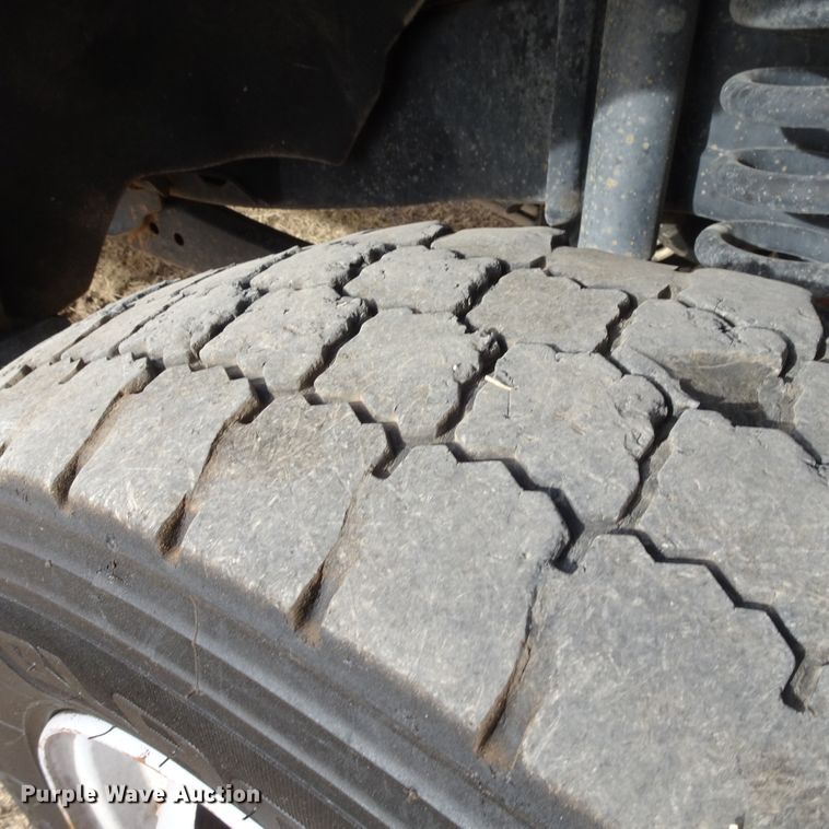 image for item GC9147 2017 Ford F550 flatbed truck