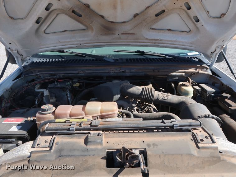 image for item GD9900 2000 Ford F450 Super Duty XL bucket truck