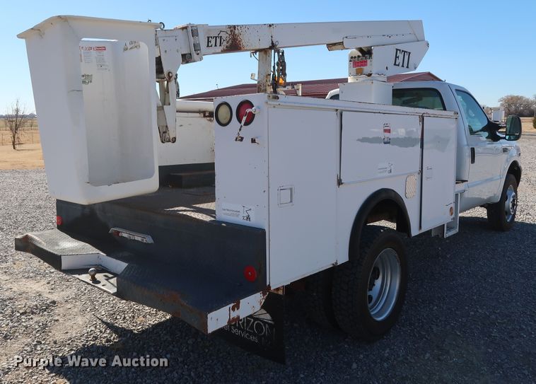 image for item GD9900 2000 Ford F450 Super Duty XL bucket truck