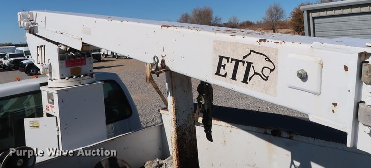 image for item GD9900 2000 Ford F450 Super Duty XL bucket truck