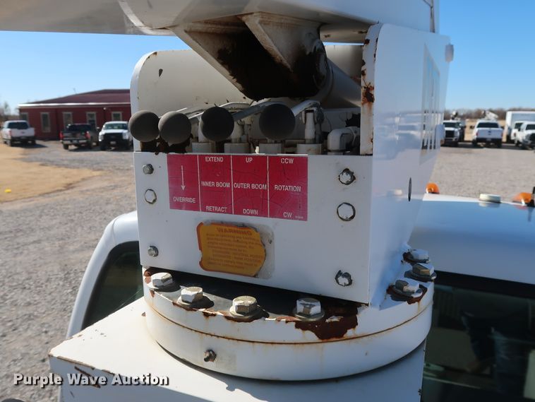 image for item GD9900 2000 Ford F450 Super Duty XL bucket truck