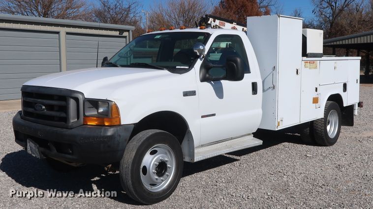 image for item GD9901 1999 Ford F550 Super Duty XL service truck with crane