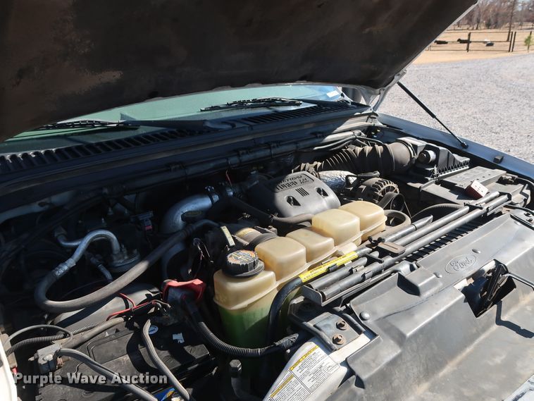 image for item GD9901 1999 Ford F550 Super Duty XL service truck with crane