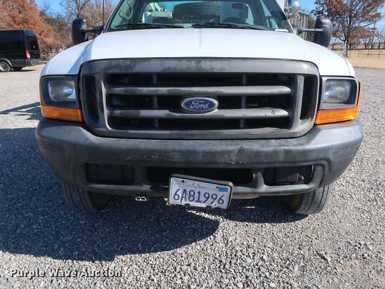 image for item GD9901 1999 Ford F550 Super Duty XL service truck with crane