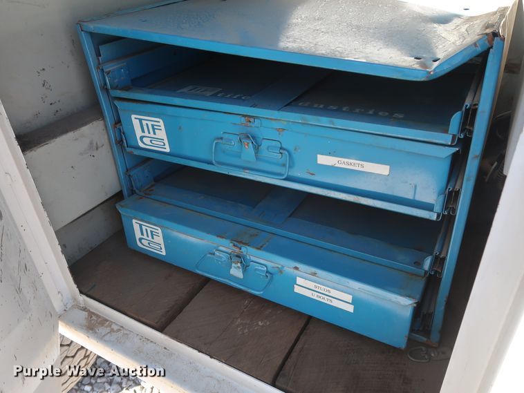 image for item GD9901 1999 Ford F550 Super Duty XL service truck with crane