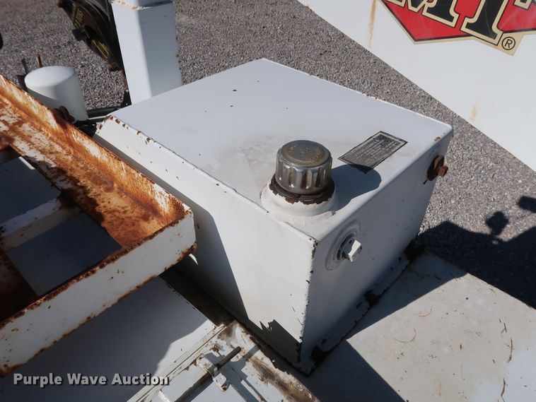 image for item GD9901 1999 Ford F550 Super Duty XL service truck with crane