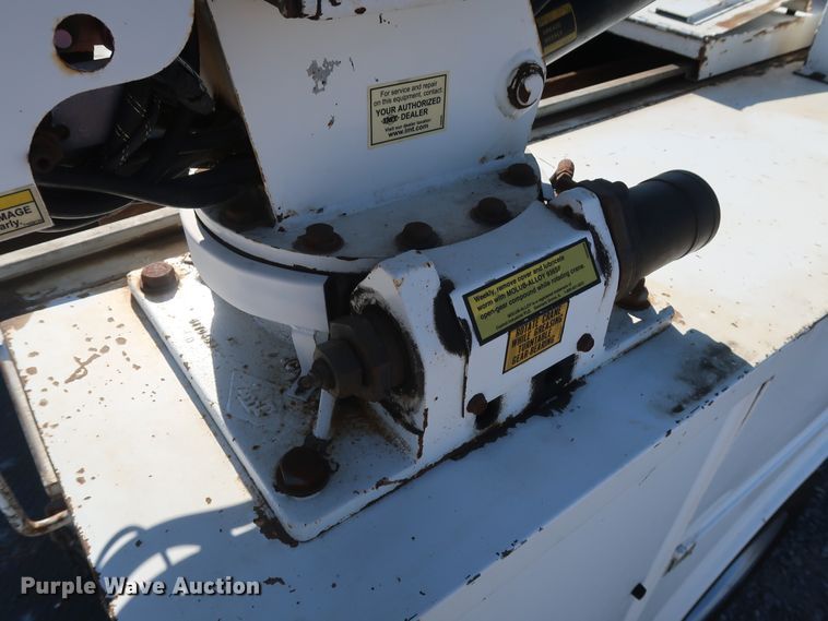 image for item GD9901 1999 Ford F550 Super Duty XL service truck with crane