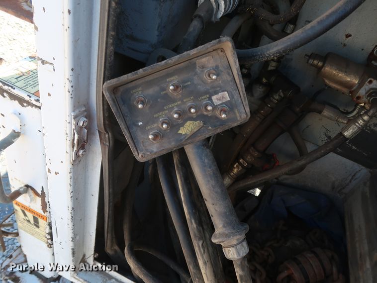 image for item GD9901 1999 Ford F550 Super Duty XL service truck with crane