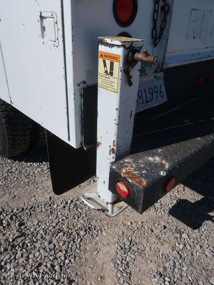 image for item GD9901 1999 Ford F550 Super Duty XL service truck with crane