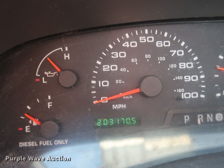 image for item GD9952 2002 Ford F450 Super Duty XL bucket truck