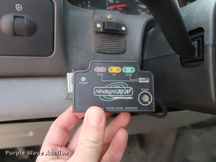 image for item GD9952 2002 Ford F450 Super Duty XL bucket truck