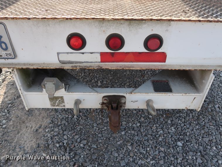 image for item GD9952 2002 Ford F450 Super Duty XL bucket truck