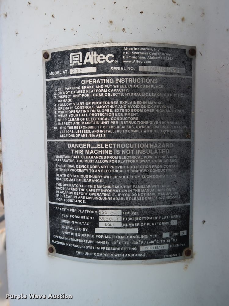 image for item GD9952 2002 Ford F450 Super Duty XL bucket truck