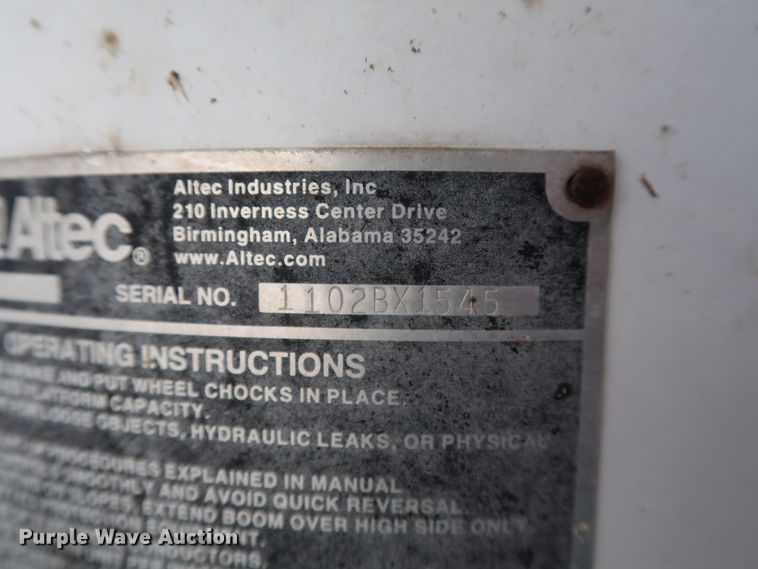 image for item GD9952 2002 Ford F450 Super Duty XL bucket truck