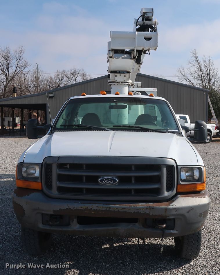 image for item GD9953 2000 Ford F450 Super Duty XL bucket truck