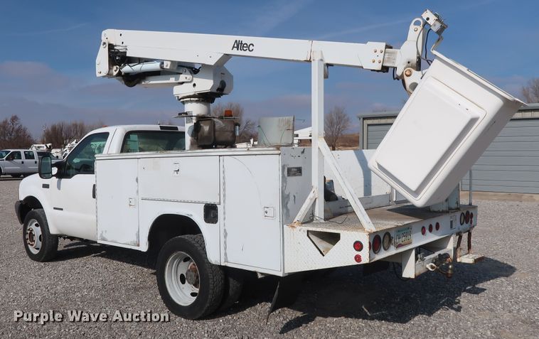 image for item GD9953 2000 Ford F450 Super Duty XL bucket truck