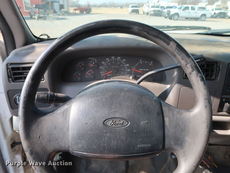 image for item GD9953 2000 Ford F450 Super Duty XL bucket truck